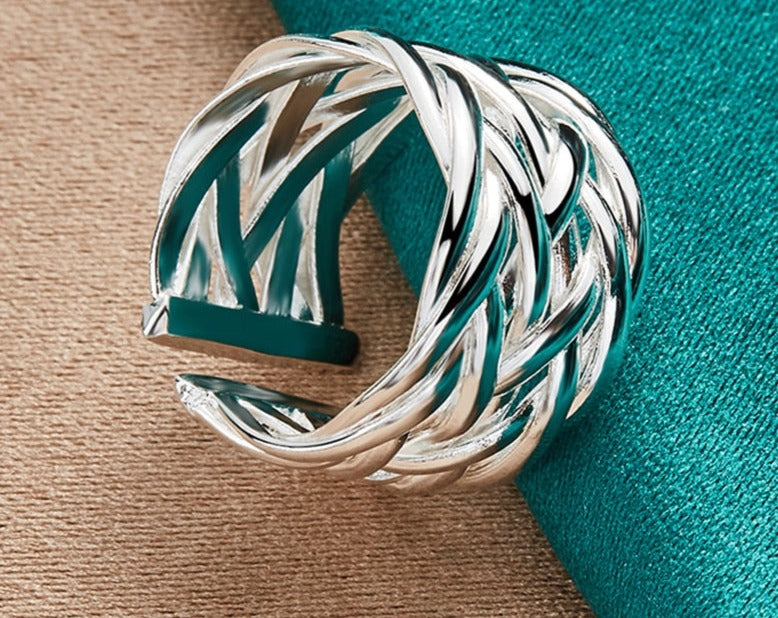 Open Weaving Ring - A Unisex Fashion Statement for Women [Low stock]