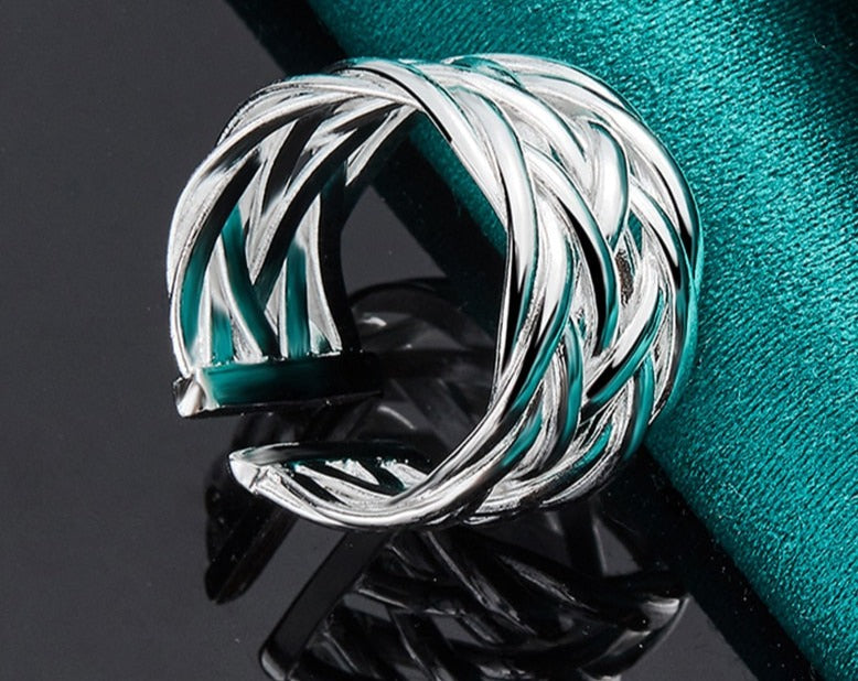 Open Weaving Ring - A Unisex Fashion Statement for Women [Low stock]