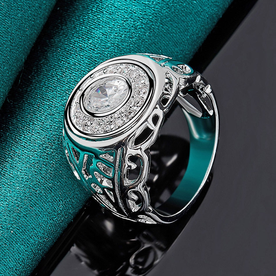 "Elevate Your Style with Our Stunning Diamond-Look Ring for women" [Low stock]